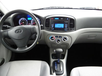 2011 Hyundai Accent GLS
