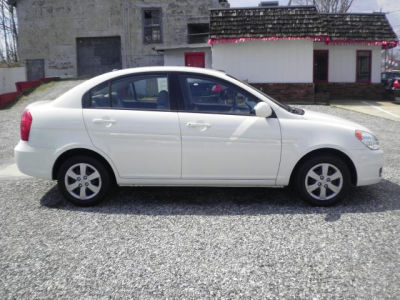 2009 Hyundai Accent  GLS