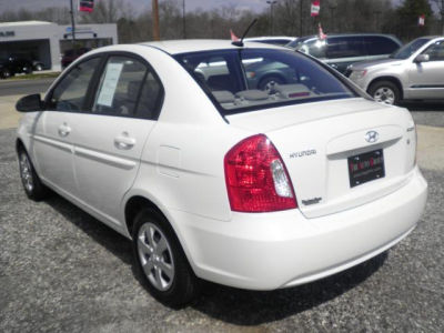 2009 Hyundai Accent  GLS