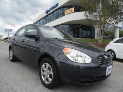 2010 Hyundai Accent  GLS