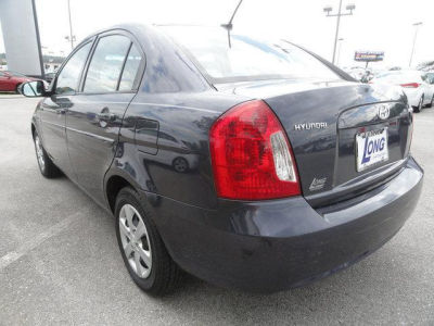 2010 Hyundai Accent GLS