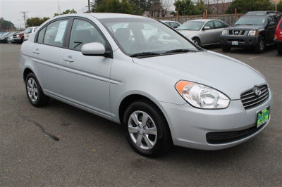 2011 Hyundai Accent GLS
