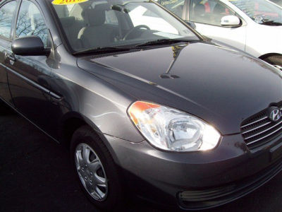 2010 Hyundai Accent  GLS