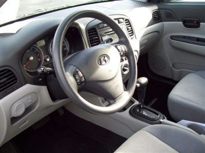 2010 Hyundai Accent  GLS