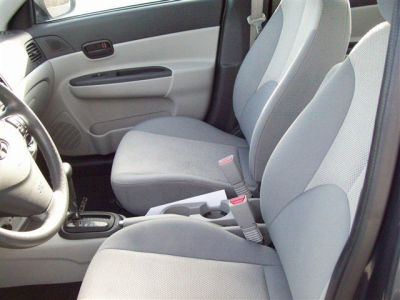 2010 Hyundai Accent  GLS