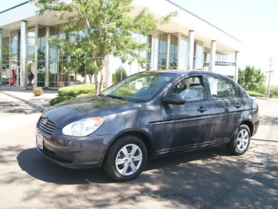 2011 Hyundai Accent  GLS