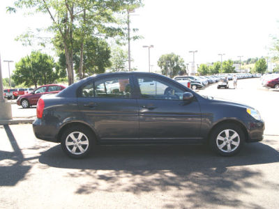 2011 Hyundai Accent  GLS