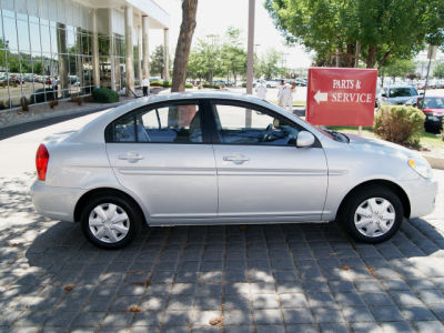 2011 Hyundai Accent  GLS