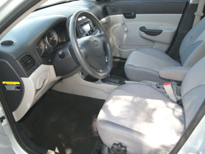 2011 Hyundai Accent  GLS