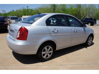 2010 Hyundai Accent  GLS