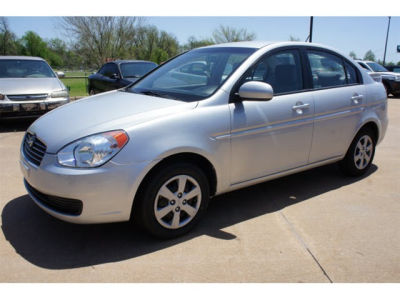 2010 Hyundai Accent  GLS