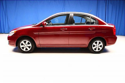 2010 Hyundai Accent  GLS