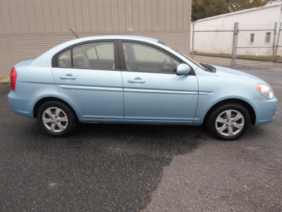 2011 Hyundai Accent  GLS