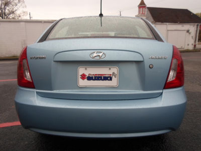 2011 Hyundai Accent  GLS