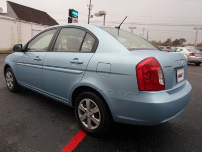 2011 Hyundai Accent  GLS