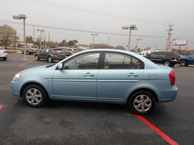 2011 Hyundai Accent  GLS