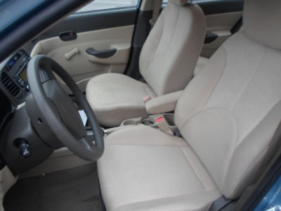 2011 Hyundai Accent  GLS
