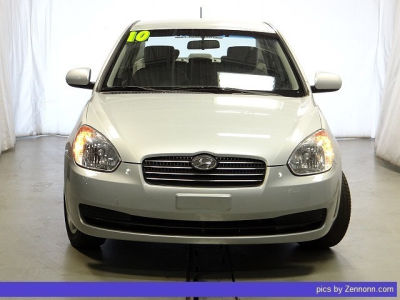 2010 Hyundai Accent  GLS