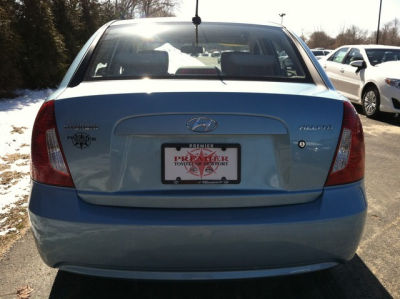 2011 Hyundai Accent  GLS