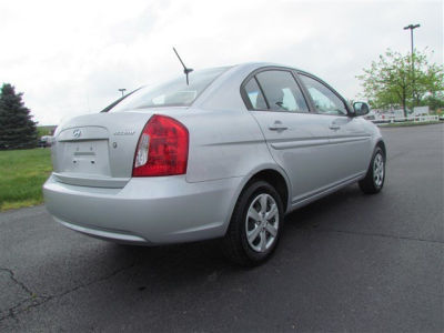 2010 Hyundai Accent  GLS