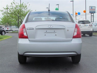 2010 Hyundai Accent  GLS