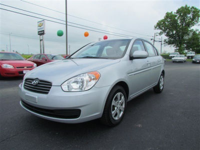2010 Hyundai Accent  GLS