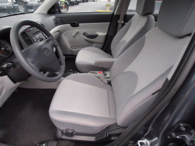 2011 Hyundai Accent GLS
