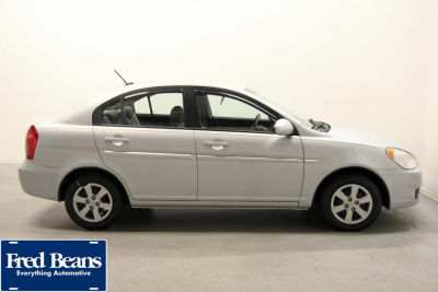 2009 Hyundai Accent  GLS