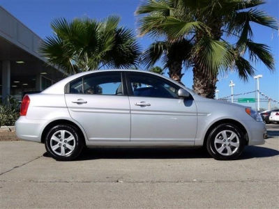 2011 Hyundai Accent  GLS