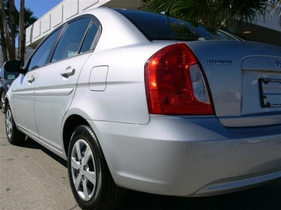 2011 Hyundai Accent  GLS
