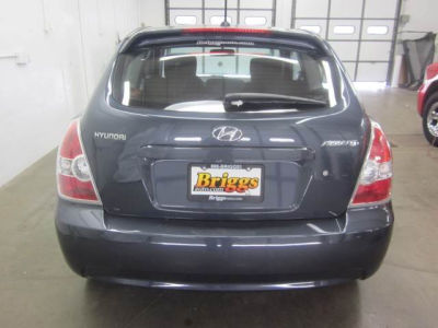 2010 Hyundai Accent  SE