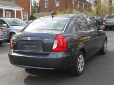 2011 Hyundai Accent  GLS
