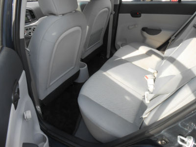 2011 Hyundai Accent  GLS