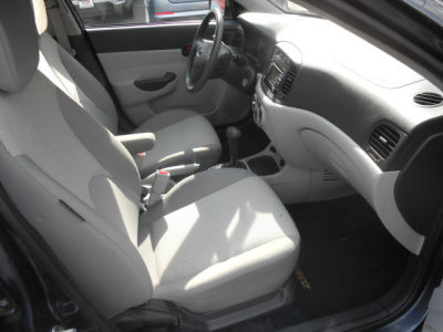 2011 Hyundai Accent  GLS