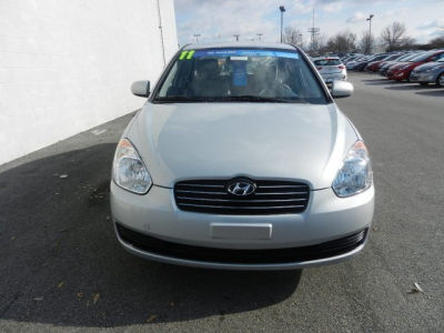 2011 Hyundai Accent GLS