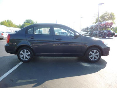 2011 Hyundai Accent  GLS
