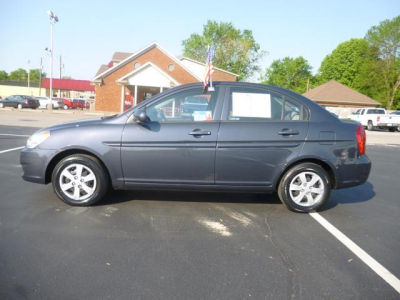 2011 Hyundai Accent  GLS