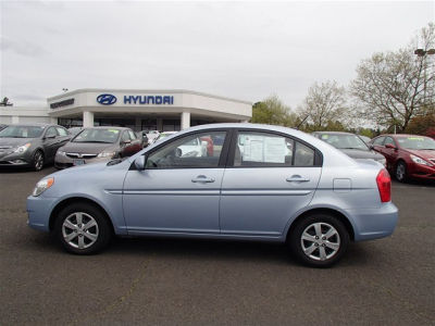 2011 Hyundai Accent  GLS