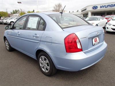 2011 Hyundai Accent  GLS