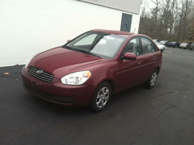 2011 Hyundai Accent  GLS