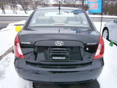 2009 Hyundai Accent GLS