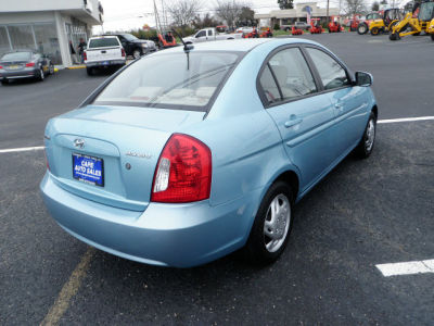 2010 Hyundai Accent GLS