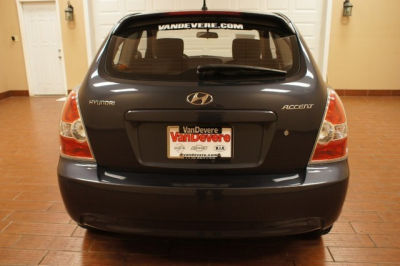2010 Hyundai Accent Blue