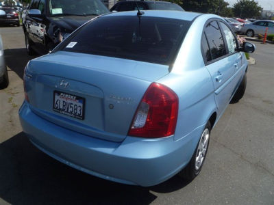2010 Hyundai Accent GLS