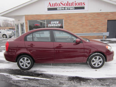 2010 Hyundai Accent GLS