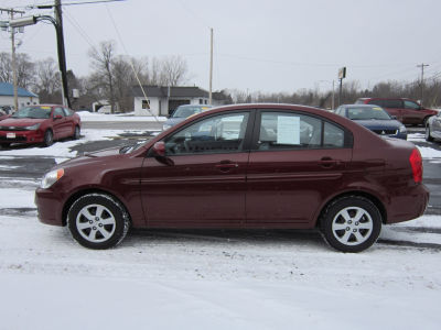 2010 Hyundai Accent GLS
