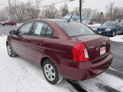 2010 Hyundai Accent GLS