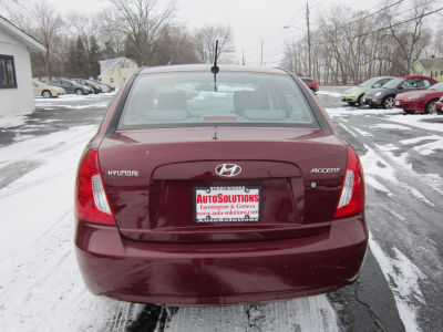 2010 Hyundai Accent GLS