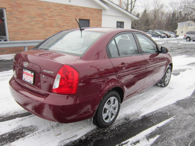 2010 Hyundai Accent GLS