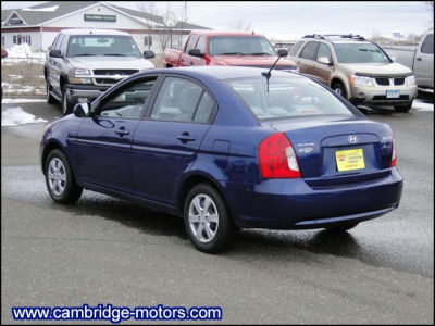 2011 Hyundai Accent  GLS